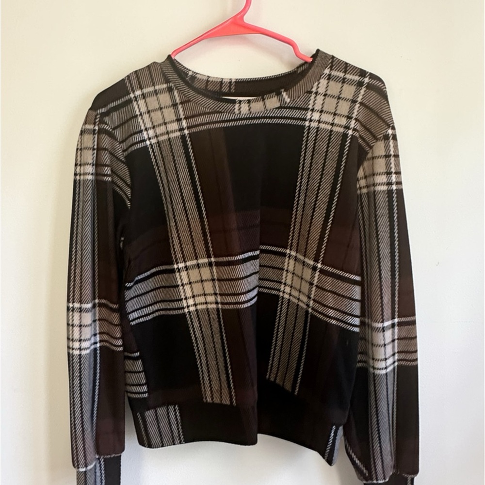 Alpine Design Black and Cream Plaid Long Sleeve Top